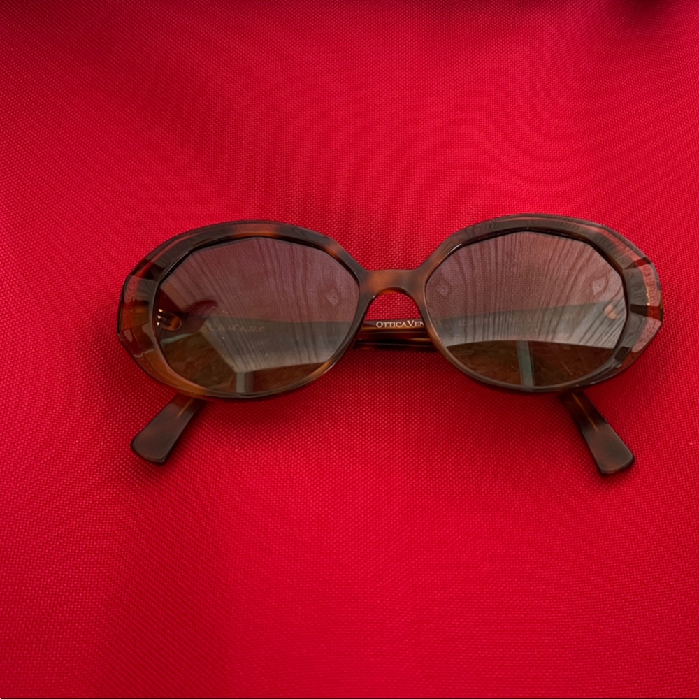 Ottica Veneta Lamarca Stylish Brown Sunglasses